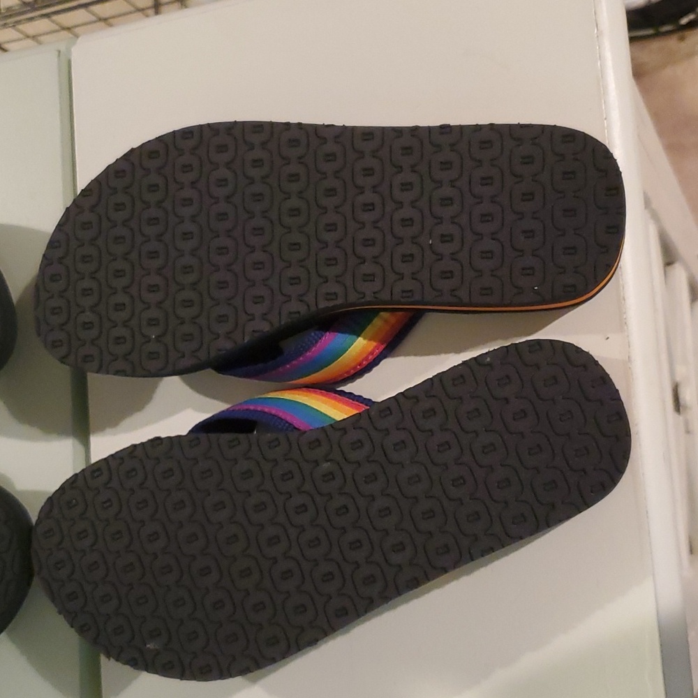 LL Bean Flip Flop sz 6 - Picture 4 of 7